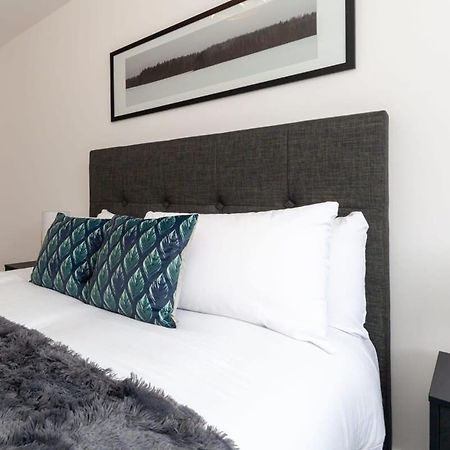 Modern 2 Bedroom Apartment In Wimbledon Londres Exterior foto
