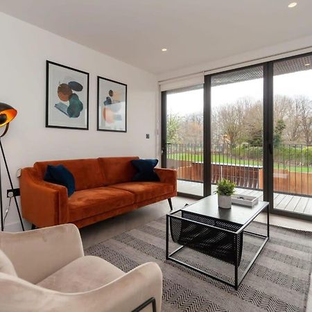 Modern 2 Bedroom Apartment In Wimbledon Londres Exterior foto