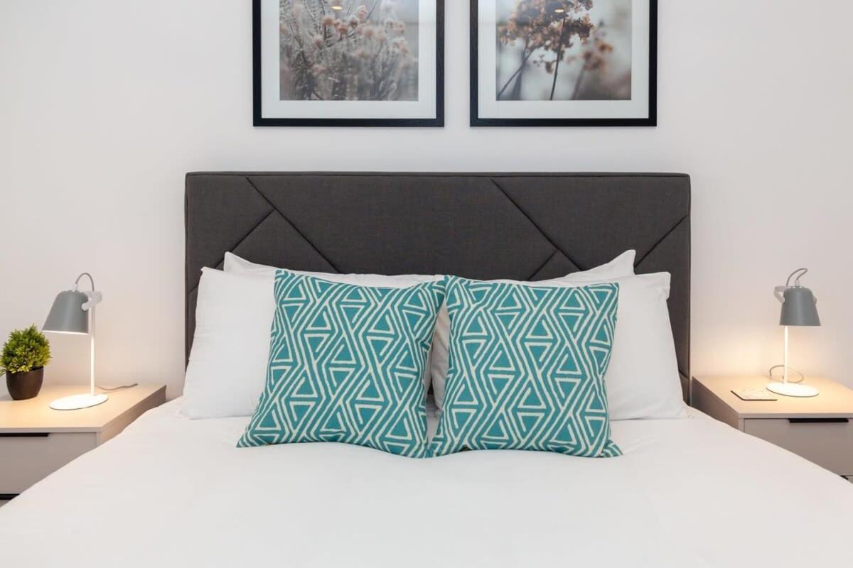 Modern 2 Bedroom Apartment In Wimbledon Londres Exterior foto